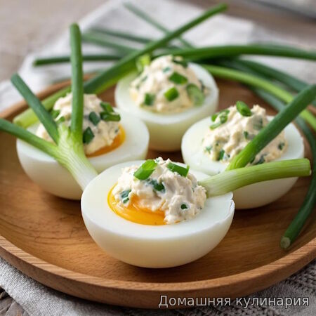 Фаршированные яйца с зеленым луком