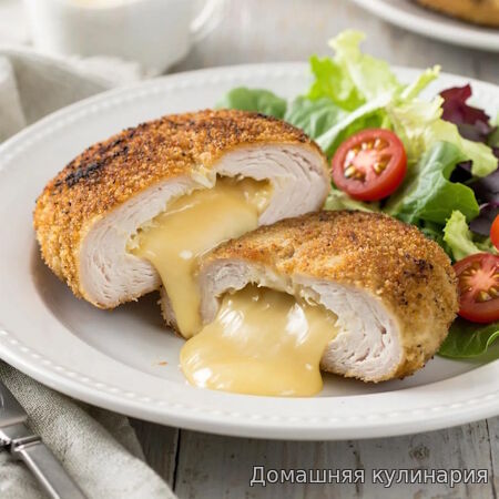 Куриные котлетки с сырной начинкой